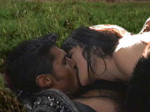 Xena and Ares kissing